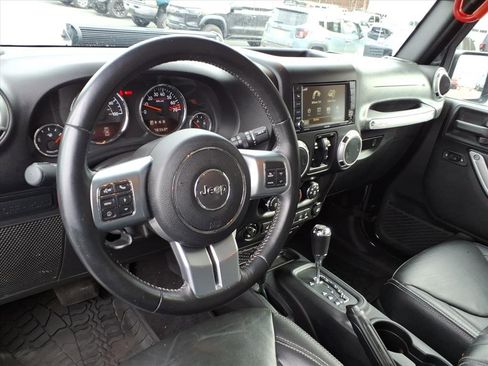 Used 2017 Jeep Wrangler Unlimited Rubicon image 14