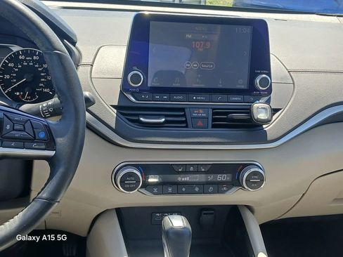 Used 2020 Nissan Altima 2.5 SV FWD image 27