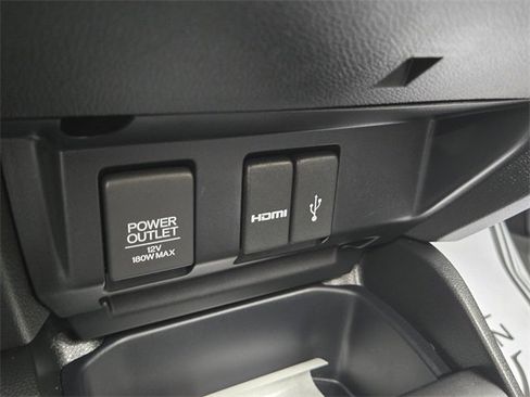 Used 2015 Honda Fit EX image 32