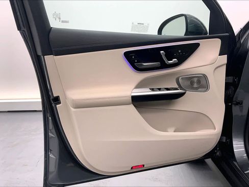 Certified 2023 Mercedes-Benz GLC 300 image 20