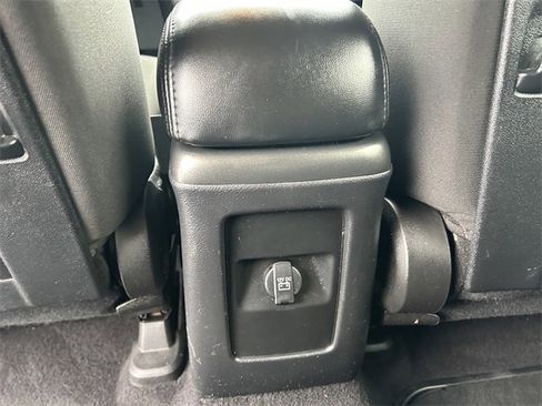 Used 2019 Dodge Journey SE w/ Premium Group image 17