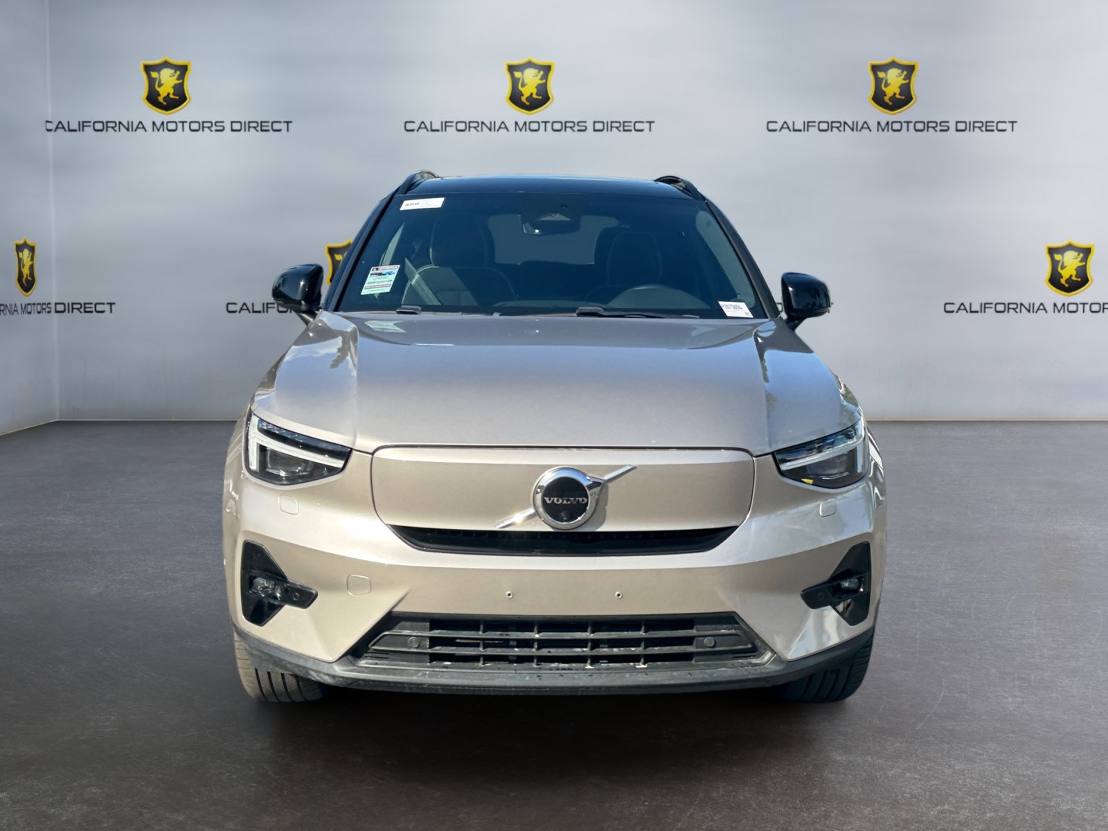 Used 2023 Volvo XC40 Recharge Ultimate w/ Protection Package Premier AWD/4WD image 8