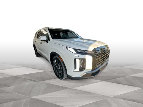 Used 2023 Hyundai Palisade SEL AWD/4WD image 2