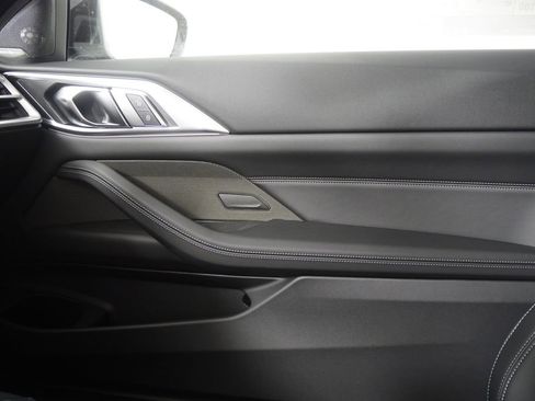 New 2026 BMW 430i Convertible image 19