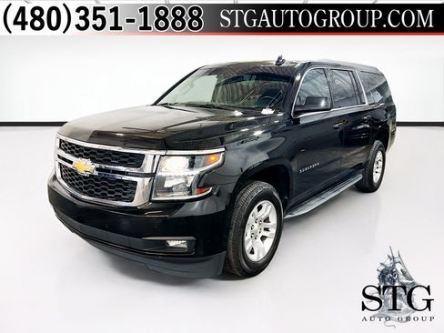 Used 2018 Chevrolet Suburban LT w/ Luxury Package RWD image 1