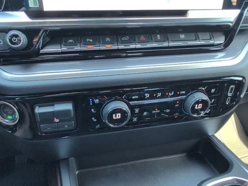New 2026 Chevrolet Silverado 1500 High Country AWD/4WD image 24