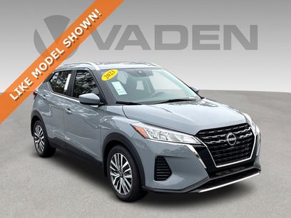 Used 2023 Nissan Kicks SV