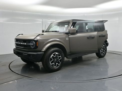 New 2026 Ford Bronco Outer Banks AWD/4WD image 29