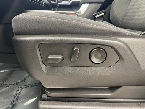 Used 2022 Chevrolet Silverado 1500 RST w/ Convenience Package II image 10