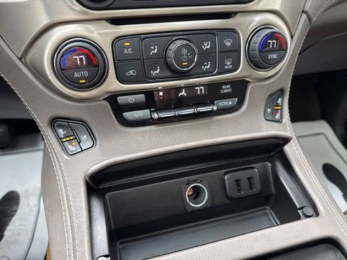 Used 2017 GMC Yukon Denali w/ Open Road Package AWD/4WD image 31