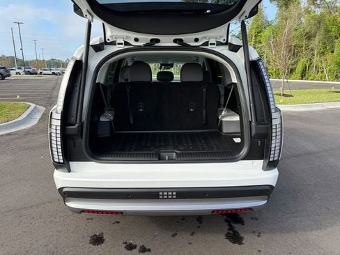 Used 2026 Hyundai Ioniq 9 SE image 15