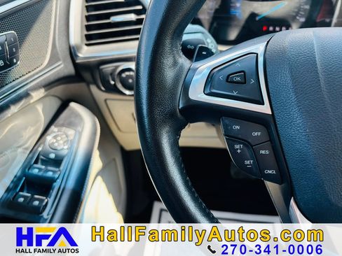 Used 2015 Ford Edge Titanium w/ Technology Package FWD image 15