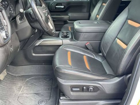 Used 2022 GMC Sierra 2500 AT4 w/ AT4 Preferred Package AWD/4WD image 7