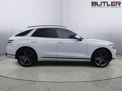 Used 2023 Genesis GV70 2.5T w/ Sport Prestige Package AWD/4WD image 7