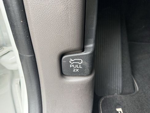 Used 2021 Ford Explorer Platinum w/ Equipment Group 601A image 17