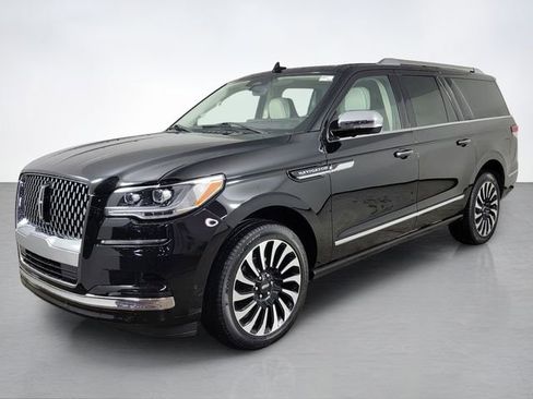 Used 2024 Lincoln Navigator L Black Label AWD/4WD image 7