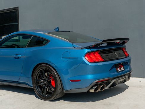 Used 2021 Ford Mustang Shelby GT500 w/ Technology Package RWD image 21