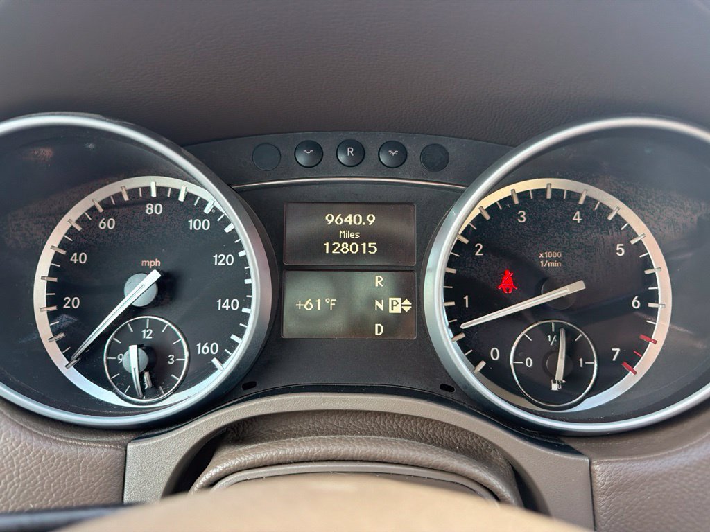 Used 2010 Mercedes-Benz GL 450 4MATIC image 27