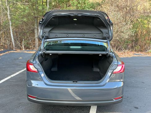 Used 2025 Toyota Camry LE w/ Convenience Package image 23