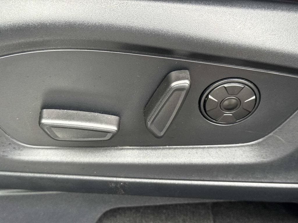 Used 2026 Ford Explorer Platinum AWD/4WD image 35