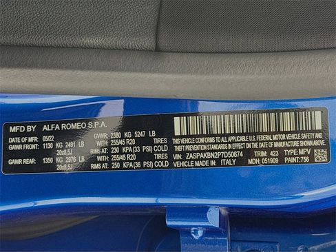 Used 2023 Alfa Romeo Stelvio Veloce image 35