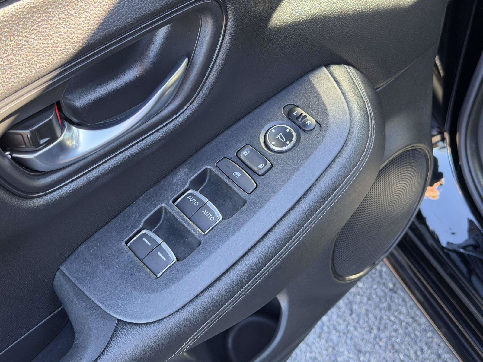 Certified 2024 Honda HR-V EX-L image 7