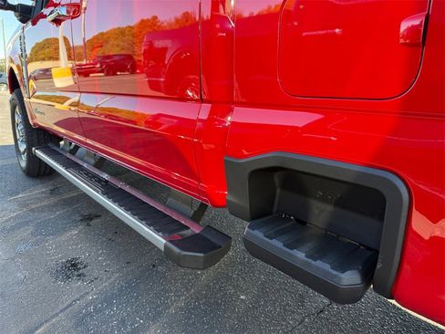 New 2026 Ford F250 Lariat w/ Chrome Package image 10