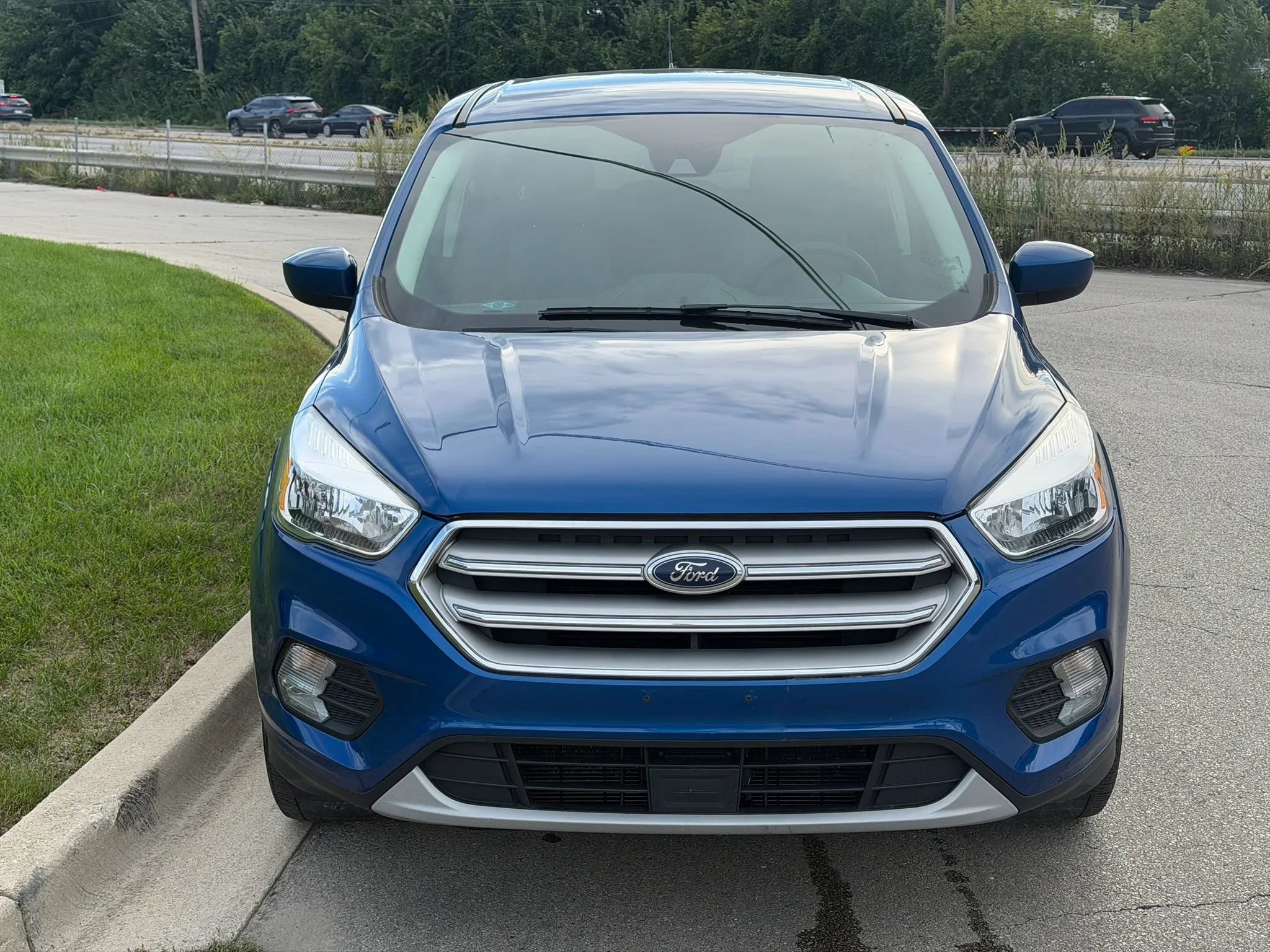 Used 2019 Ford Escape SE FWD image 8