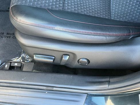 Used 2015 Toyota Camry SE image 17