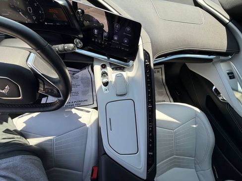 Used 2020 Chevrolet Corvette Stingray Preferred Cpe w/ 2LT Preferred Equipment Group RWD image 11