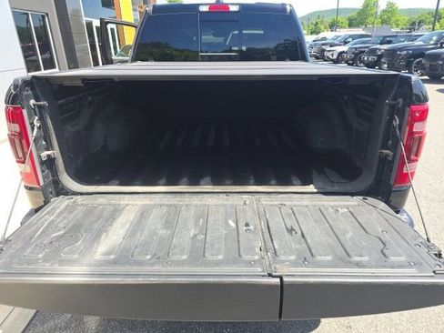 Used 2022 RAM 1500 Laramie AWD/4WD image 30