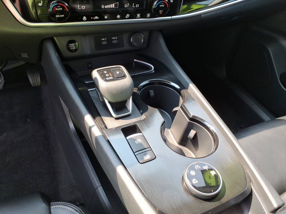 Used 2026 Nissan Rogue SL AWD/4WD image 12