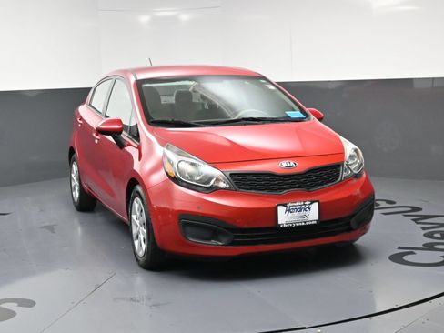 Used 2013 Kia Rio LX w/ PWR Pkg FWD image 3