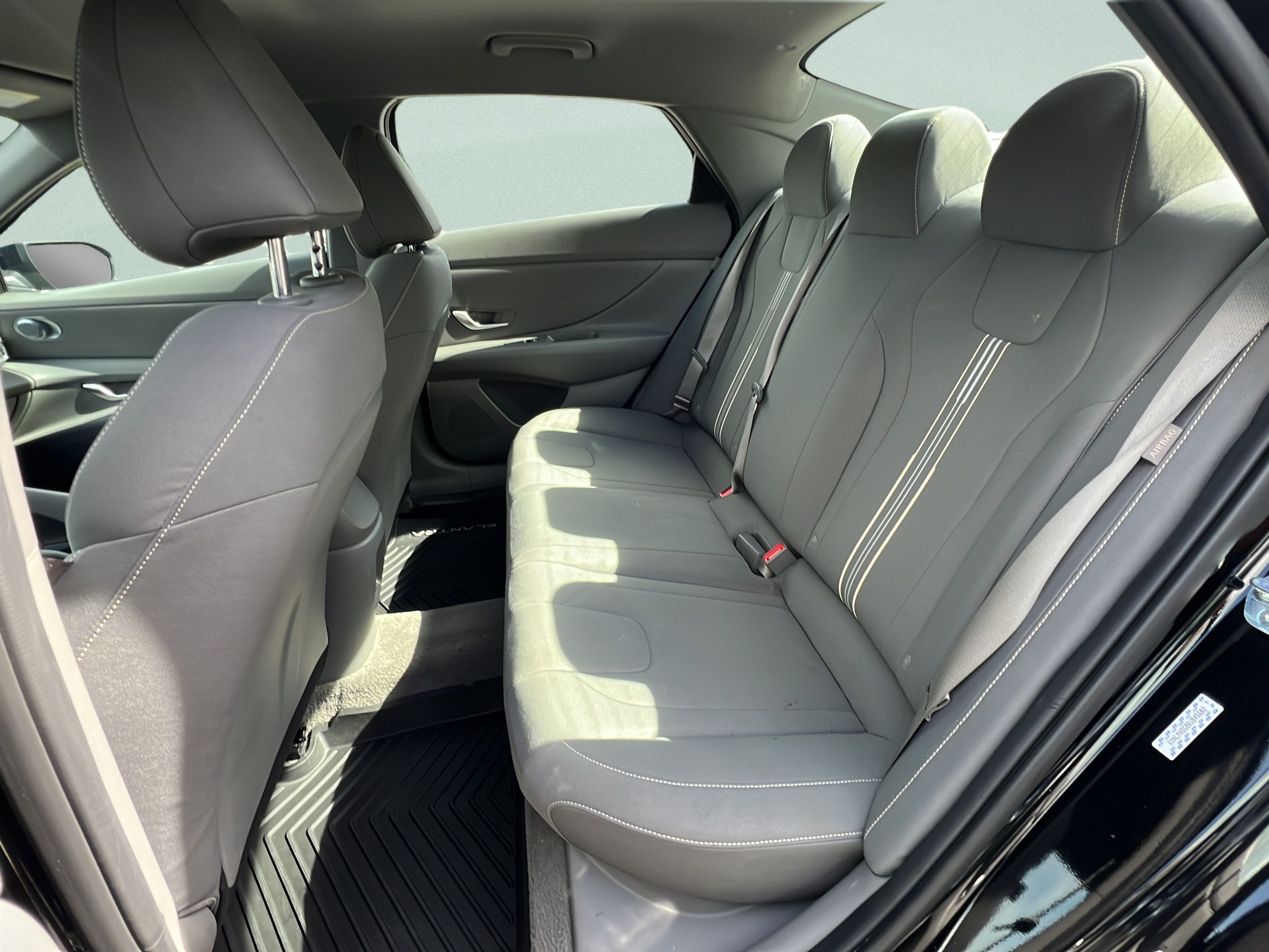 Used 2024 Hyundai Elantra SEL FWD image 10