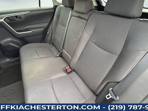Used 2021 Toyota RAV4 LE AWD/4WD image 38