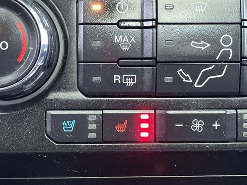 Used 2018 Ford F350 Lariat w/ Lariat Ultimate Package image 23