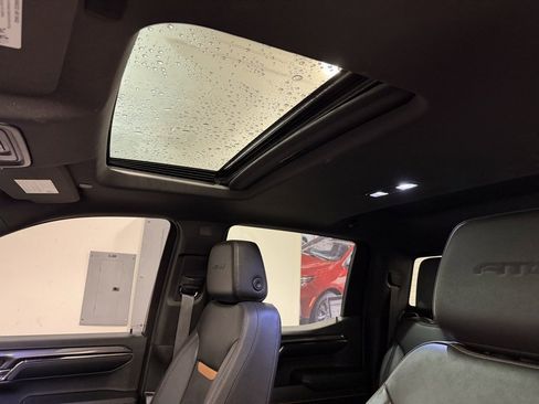 Used 2024 GMC Sierra 1500 AT4 w/ Technology Package image 16