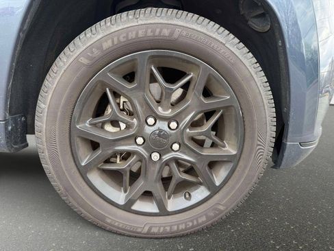 Used 2021 Jeep Grand Cherokee Limited X image 7