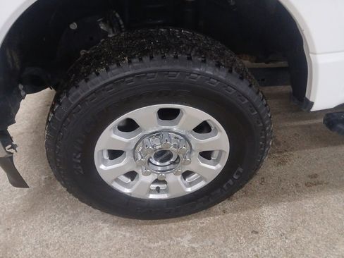 Used 2024 Ford F250 XLT image 8