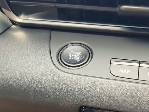 New 2025 Hyundai Elantra SEL FWD image 26
