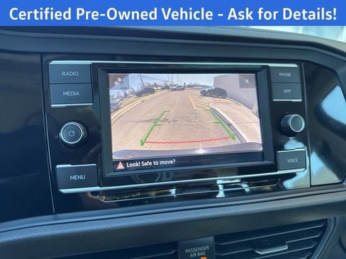 Certified 2024 Volkswagen Jetta SE FWD image 12