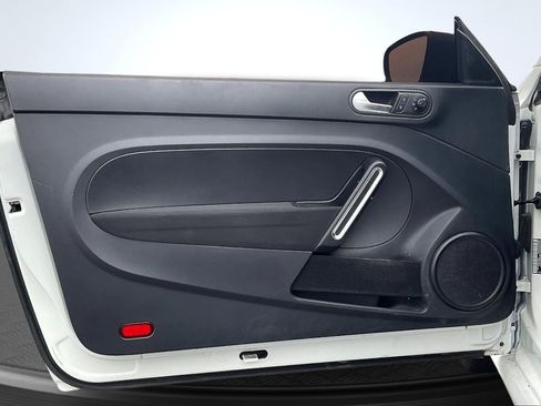 Used 2018 Volkswagen Beetle S image 20