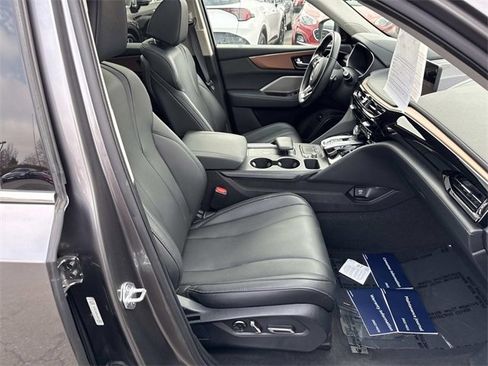 Used 2022 Acura MDX SH-AWD image 9