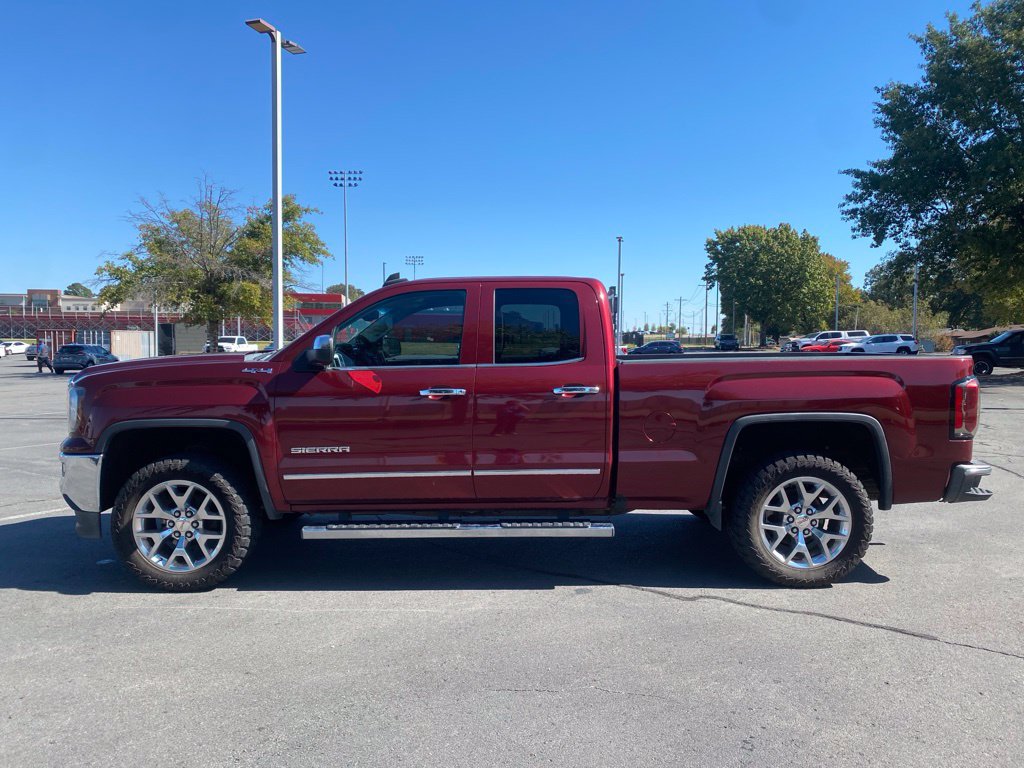 Used 2017 GMC Sierra 1500 SLT w/ SLT Premium Package AWD/4WD image 4