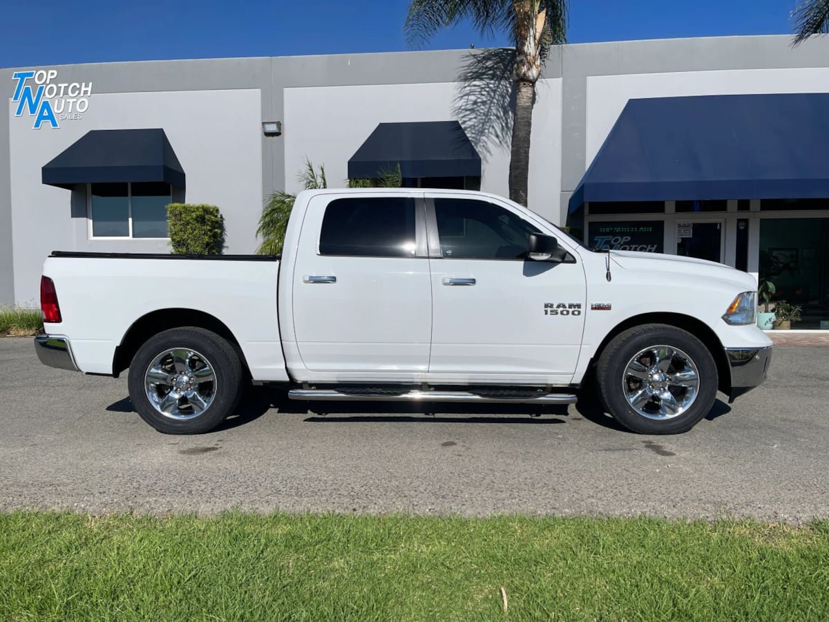 Used 2017 RAM 1500 Big Horn RWD image 4