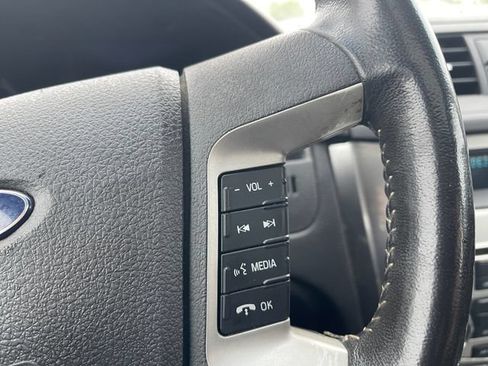 Used 2010 Ford Fusion SEL FWD image 24
