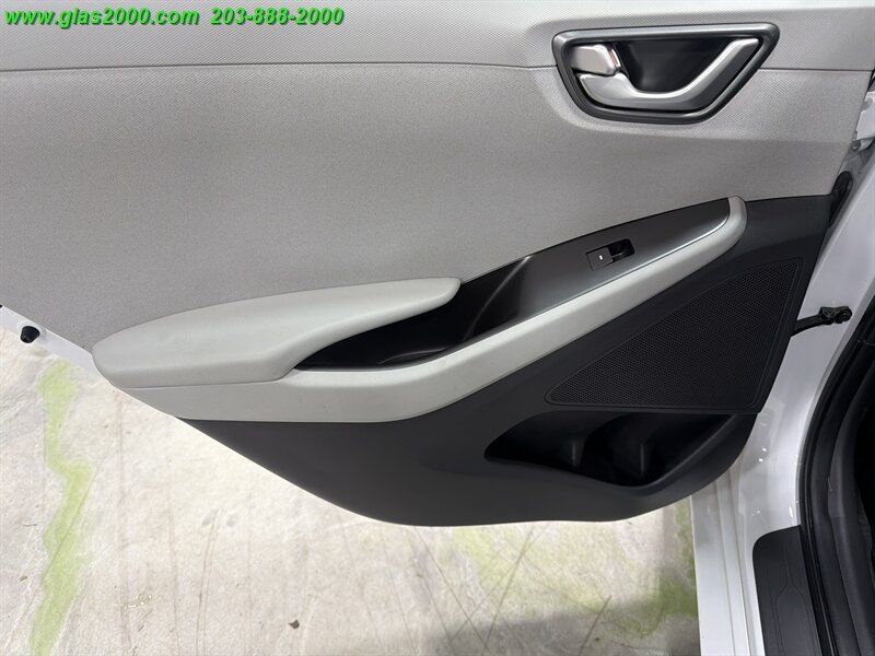 Used 2020 Hyundai Ioniq Blue FWD image 28