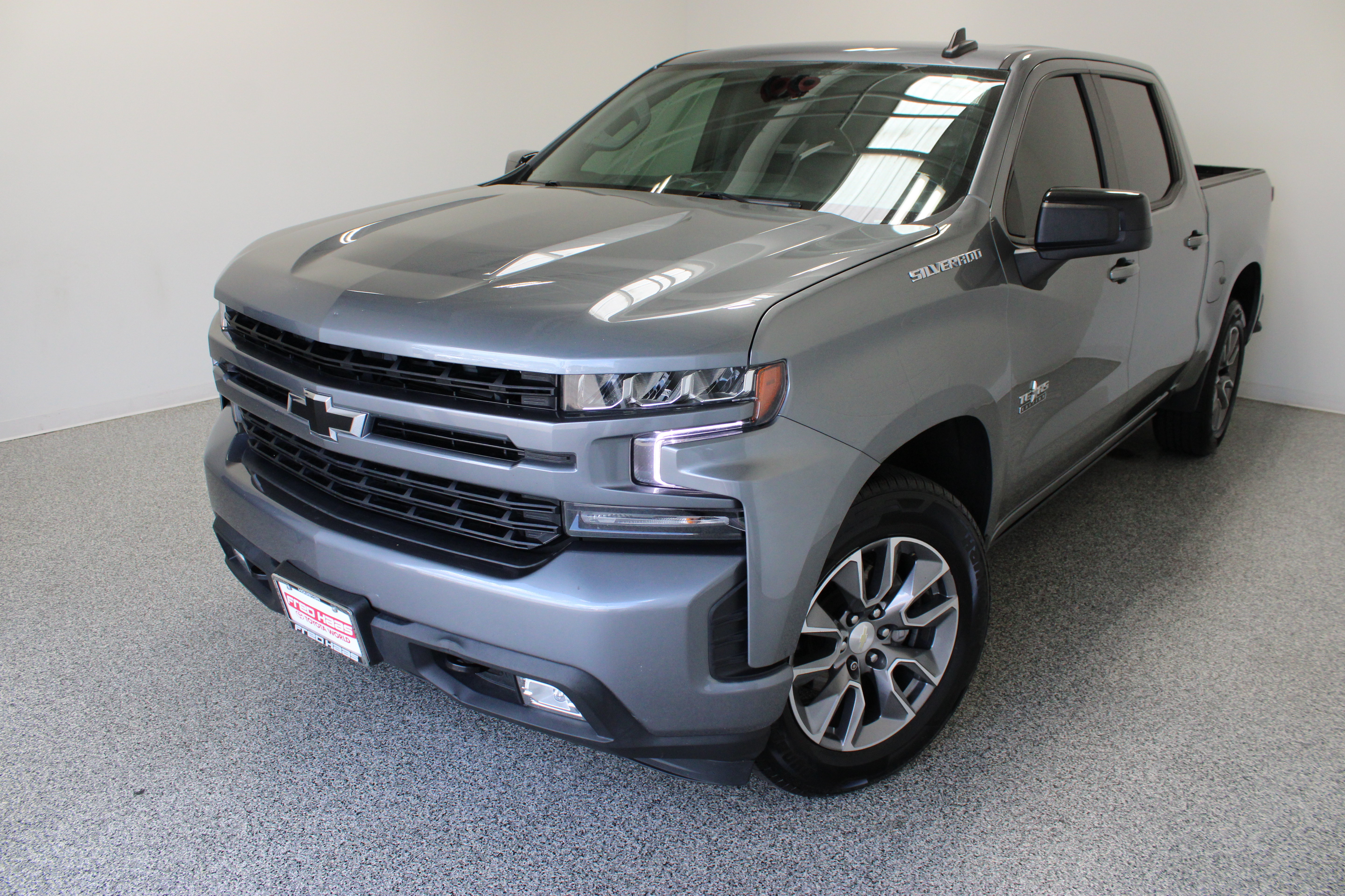 Used 2021 Chevrolet Silverado 1500 RST w/ Convenience Package II RWD image 2