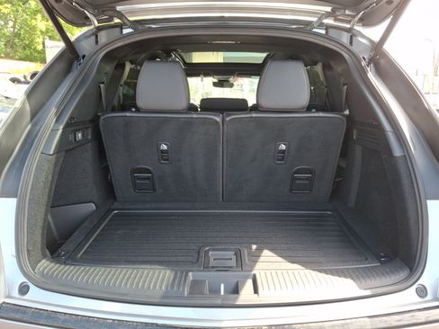 Used 2023 Acura MDX A-Spec AWD/4WD image 31