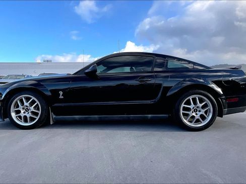 Used 2007 Ford Mustang Shelby GT500 RWD image 3